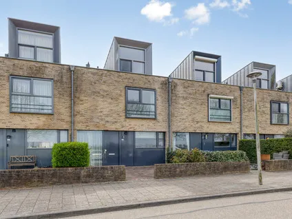 Tussenwoning te koop: Vlaamse Gaai 13, Derde woonwijk Zeewolde