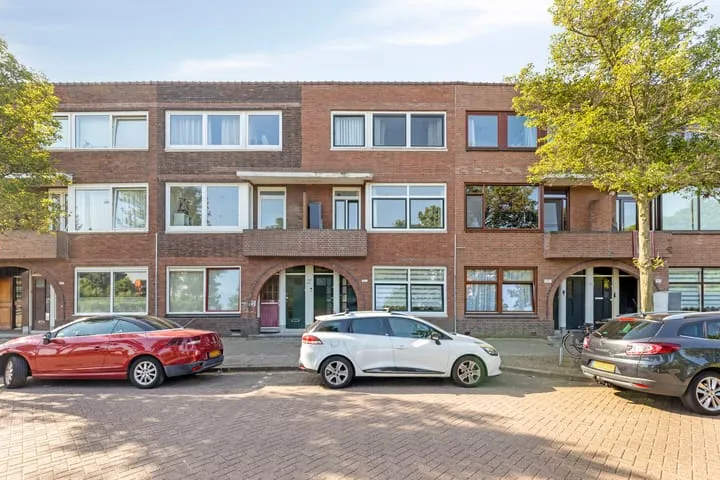 Appartement te koop: Vlaardingerdijk 189A, Schildersbuurt Schiedam