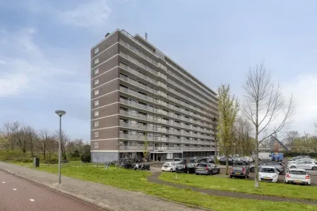 Appartement te koop: Vlaardingerdijk 438, Schiedam