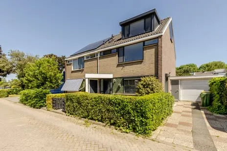 Tussenwoning te koop: Vlasakkers 3, Westmaas Woonkern Westmaas