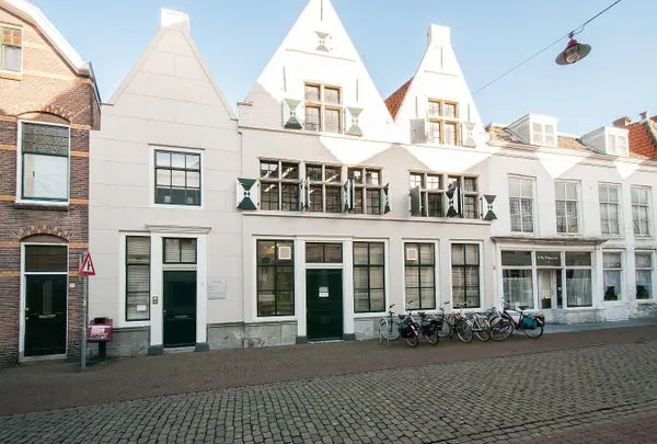 Woning te huur: Vlasmarkt, Stadhuis Middelburg