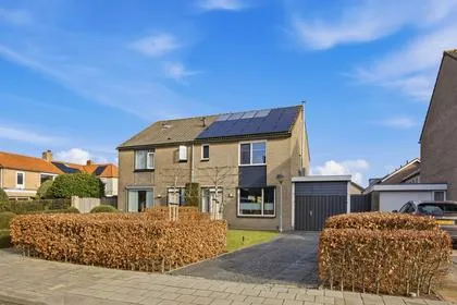 Twee-onder-één-kap te koop: Vlasselt 3, Wagenberg zuidoost Wagenberg