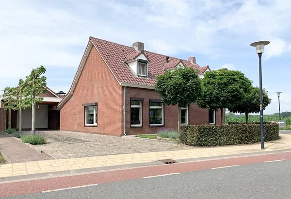Vrijstaande woning te koop: Vlasstraat 33, Kern Heythuysen Heythuysen