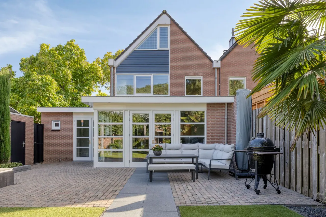 Hoekwoning te koop: Vleermuislaan 18, Lunteren