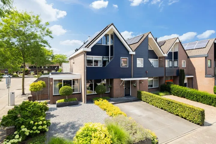 Hoekwoning te koop: Vleermuislaan 56, Centrum Lunteren Lunteren