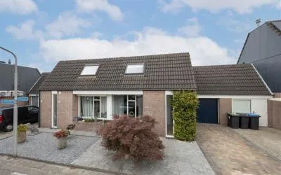Tussenwoning te koop: Vlettevaart 23, Rucphen Rucphen