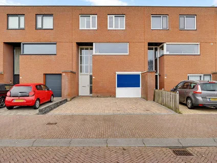 Terraced house for sale: Vliegent Hert 136, Saerdam, Vliegend Hert, Fortuijn Lelystad