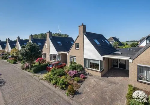 Tussenwoning te koop: Vliegersveld 26, Bremerpark Biddinghuizen