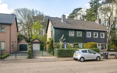 Twee-onder-één-kap te koop: Vliegtuiglaan 4, Soesterberg Oost Soesterberg