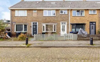 Tussenwoning te huur: Vlielandstraat 61, Schilders- en Waddenbuurt Zaandam