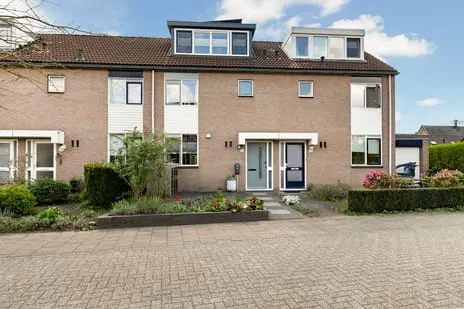 Tussenwoning te koop: Vlierbessenlaan 31, Zevenhuizen Apeldoorn