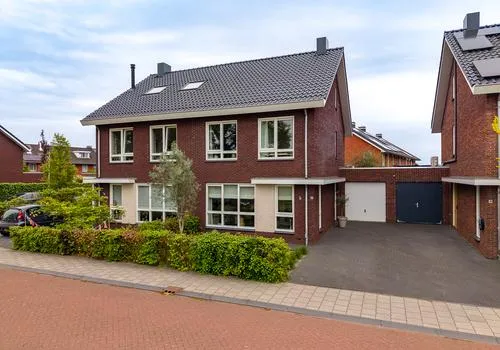 Tussenwoning te koop: Vliersingel 20, Vossenakker-De Pal Elburg