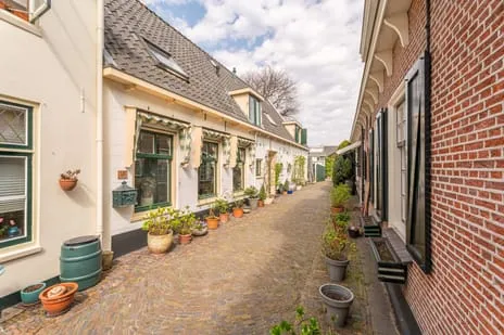 Twee-onder-één-kap te koop: Vliet Noordzijde 49, Centrum Rijnsburg