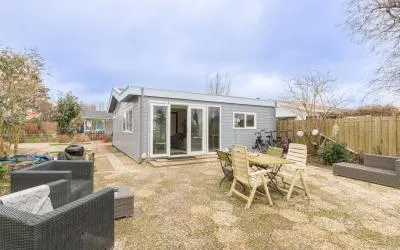 Vrijstaande woning te koop: Vlietpark 70, Oostvliet Leiden