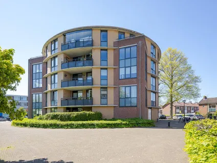 Appartement te koop: Vlietzicht 14, Voorschoten