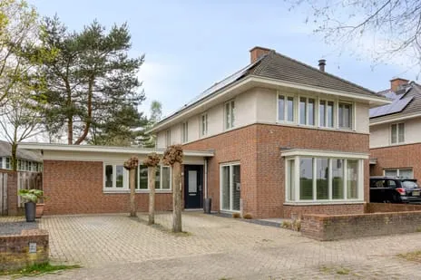 Corner house for sale: Vlinderlaan 1, 't Zand Son En Breugel