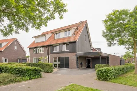 Semi-detached for sale: Vlinderlaan 138, Spoorkamp/De Terrassen Nijkerk