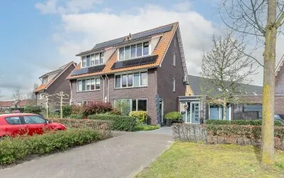 Twee-onder-één-kap te koop: Vlinderlaan 73, Spoorkamp/De Terrassen Nijkerk
