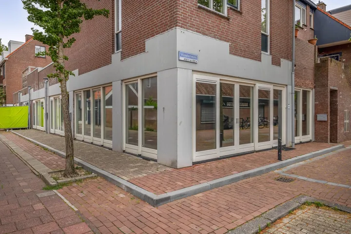 Appartement te koop: Vlinderveen 474, Middengebied Spijkenisse