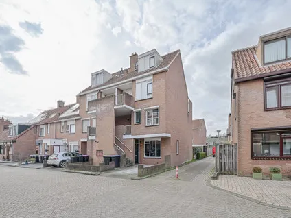 Appartement te koop: Vlinderveen 533, Middengebied Spijkenisse