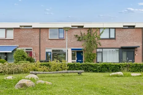 Tussenwoning te koop: Vlissingenstraat 18, Stedenwijk Midden-west Almere