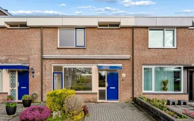 Tussenwoning te koop: Vlissingenstraat 8, Stedenwijk Midden-west Almere