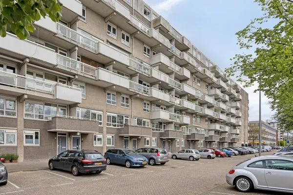 Appartement te koop: Voermanweg 672, Oosterflank Rotterdam