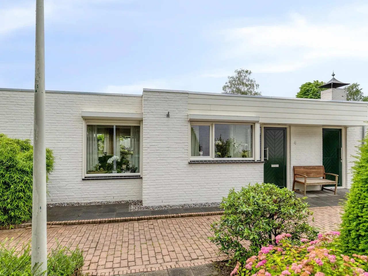 Tussenwoning te koop: Vogelenzang 4, Someren