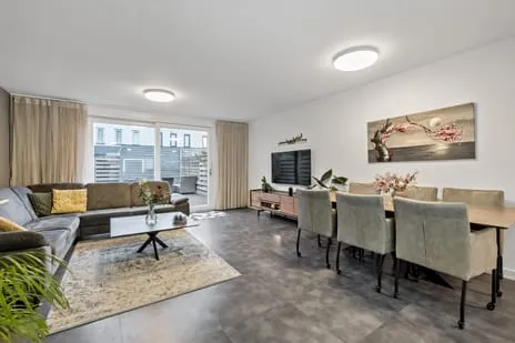 Tussenwoning te koop: Vogelenzanglaan 13, Parkbuurt oosteinde 'S-Gravenhage