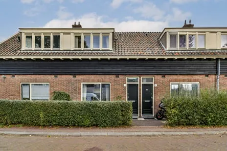 Tussenwoning te koop: Vogelkade 4, Vogelbuurt-Noord Amsterdam