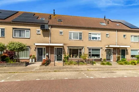 Tussenwoning te koop: Vogelkers 49, Commandeurs Heemskerk