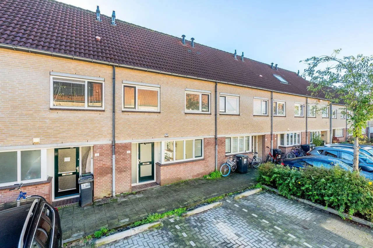 Tussenwoning te koop: Vogelkersoord 17, Diemen
