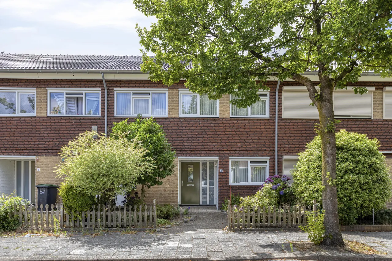 Tussenwoning te koop: Vogelkersstraat 3, Valkenswaard