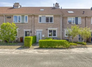Tussenwoning te koop: Vogelkersstraat 5, Broekdijk Lichtenvoorde