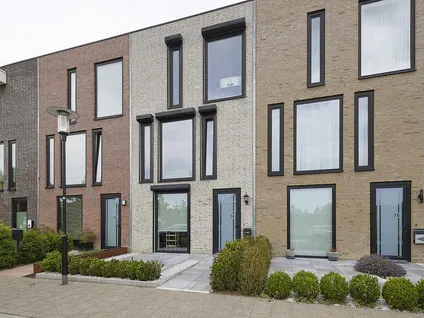 Terraced house for sale: Vogellaan 74, Othene Terneuzen