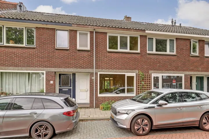 Terraced house for sale: Vogelplein 22, De Korte Akkeren Oud Gouda