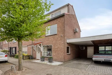 Terraced house for sale: Vogelpoelstraat 26, Braakhuizen-Zuid Geldrop