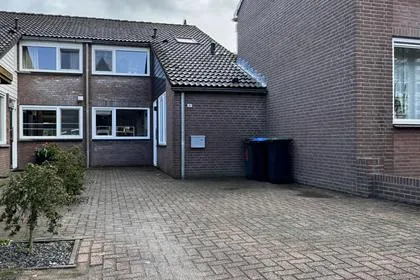 Tussenwoning te koop: Vogelstraat 4, Wagenberg noordwest Wagenberg