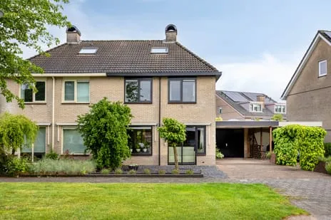 Twee-onder-één-kap te koop: Vogelwikke 37, Norschoten Barneveld