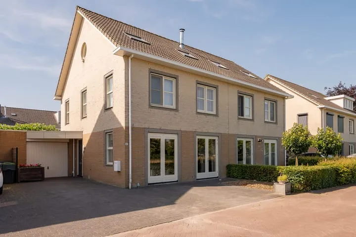 Terraced house for sale: Vogelwikke 8, Vossenakker-De Pal Elburg