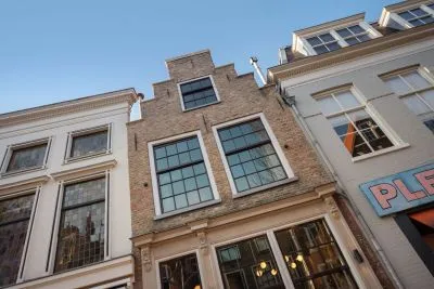 Tussenwoning te koop: Voldersgracht 11, Centrum Delft