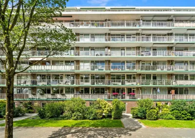 Appartement te koop: Volendamlaan 885, Leyenburg 'S-Gravenhage