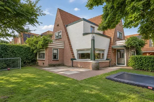 Twee-onder-één-kap te koop: Volgerweg 107, Zuidoostbeemster