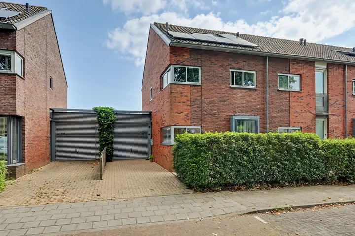 Tussenwoning te koop: Volkerakstraat 15, Stromenwijk Middelburg