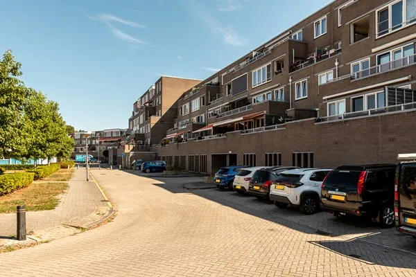 Appartement te koop: Vollenhoveschans 53, Almere