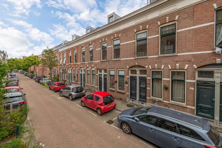 Studio te koop: Volmarijnstraat 38B, Middelland Rotterdam