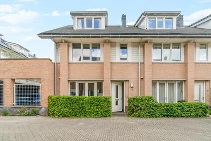 Hoekwoning te koop: Volmolen 1, Molenbuurt Delft