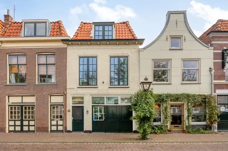 Tussenwoning te koop: Volmolengracht 21, Noordvest Leiden