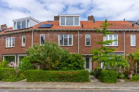 Tussenwoning te koop: Von Weberstraat 39, Oog in Al Utrecht
