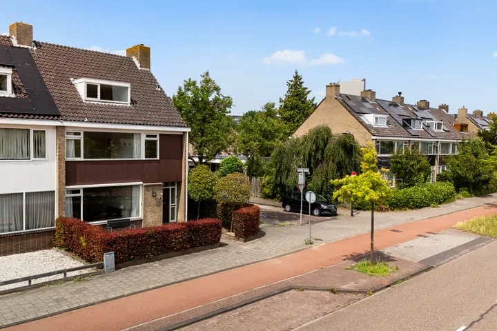 Hoekwoning te koop: Vondellaan 56, Lage Mors Leiden
